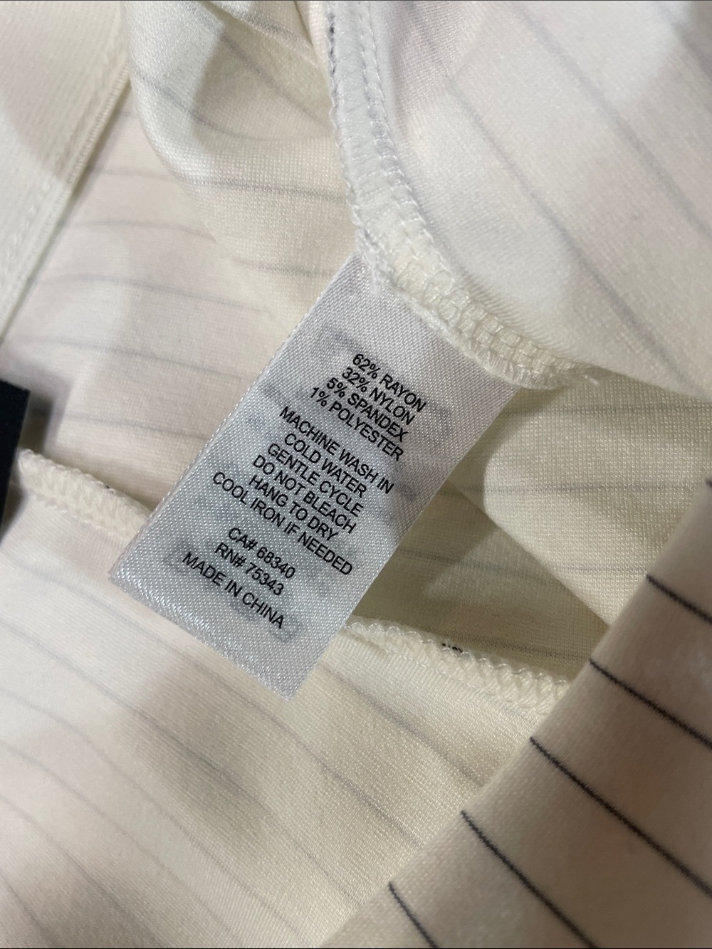 Rachel Zoe White Pinstripe Pull On Stretch Straight-Leg Pants Sz 10 NWOT - Picture 8 of 8